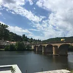 Duplex 70 m2 balcon cœur historique Cahors